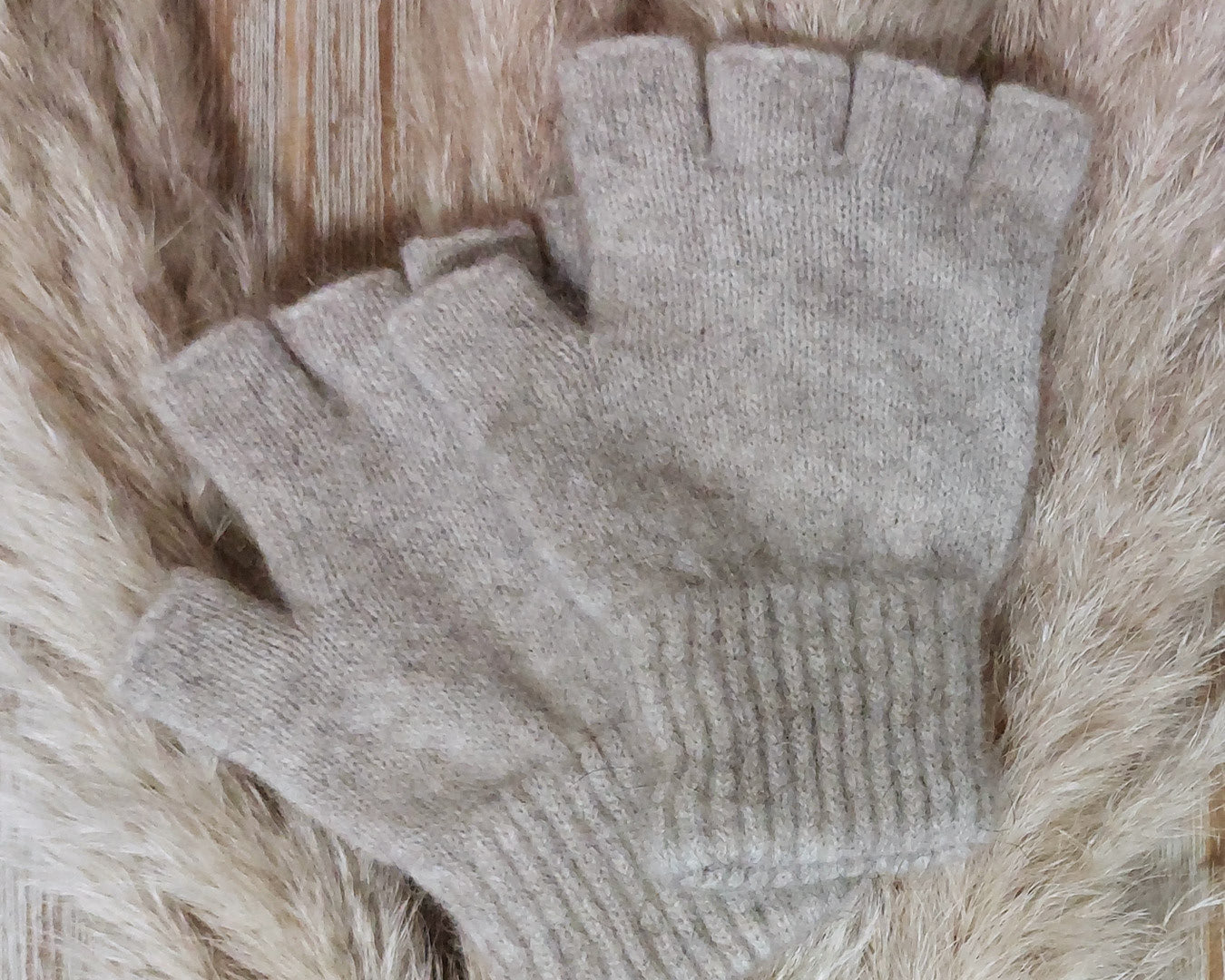Fingerless Gloves