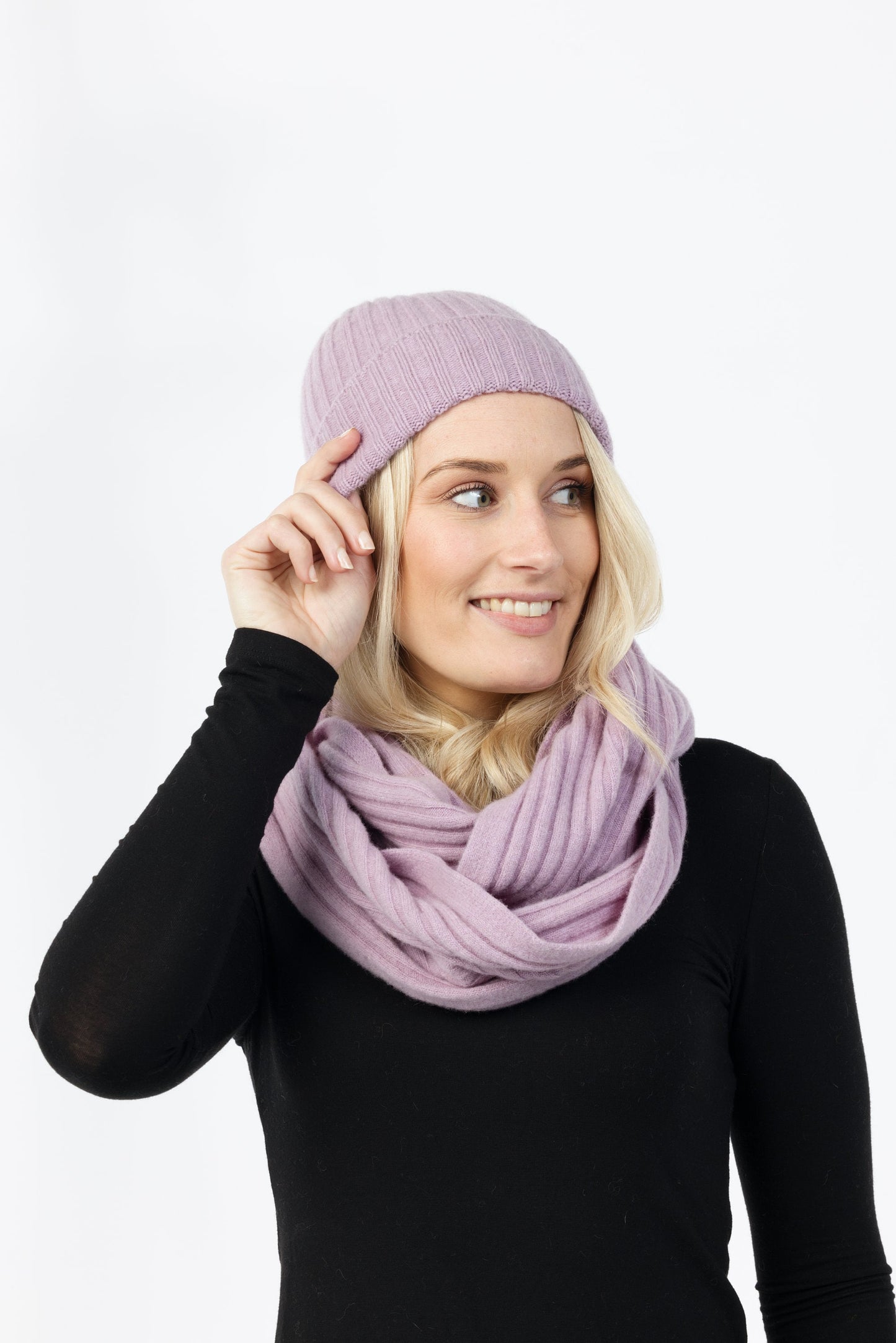 Ribbed Loop Scarf