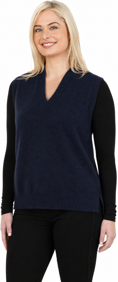 AI-generated colour visualisation of a model wearing NB912 in Navy